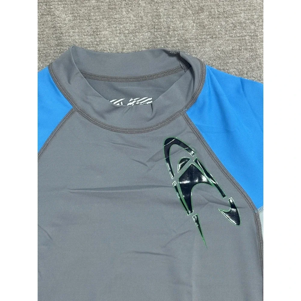 O'Neill Jordy Freak Shirt Medium Blue Gray Rash Guard Surf Swim‎ Mens Nylon Tee